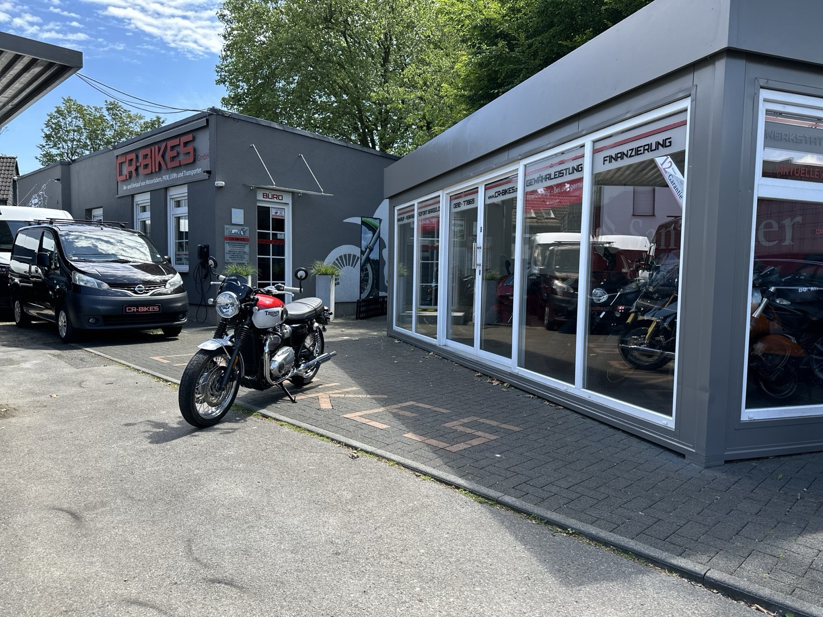 Motorrad-Showroom und Büro der CR-Bikes GmbH